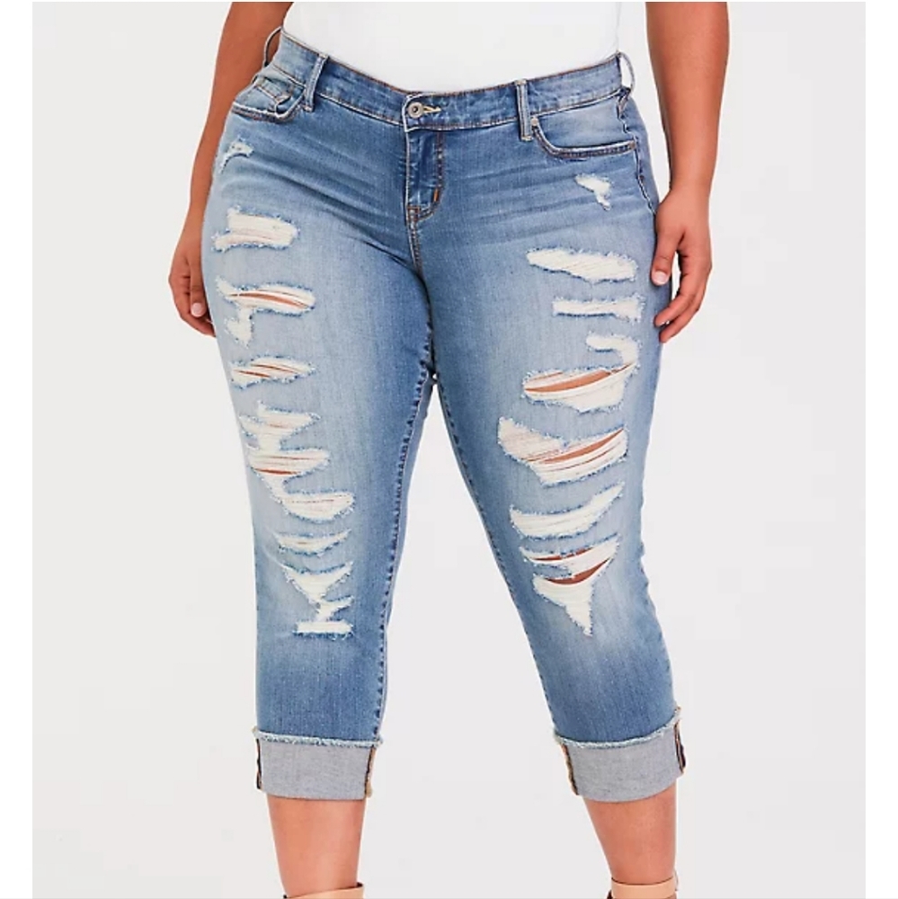 Torrid Cropped Boyfriend Jean - Distressed Medium Wash